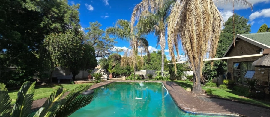 4 Bedroom Property for Sale in Doringkruin North West